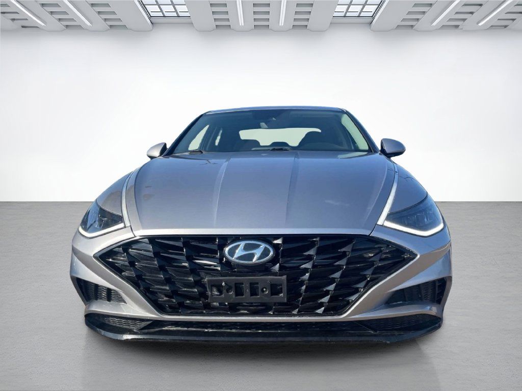 Used 2021 Hyundai Sonata SEL FWD image 2