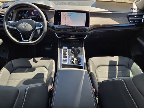 New 2026 Volkswagen Atlas SEL image 9