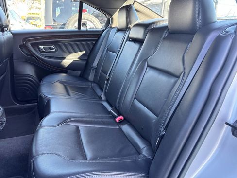 Used 2013 Ford Taurus Limited image 28