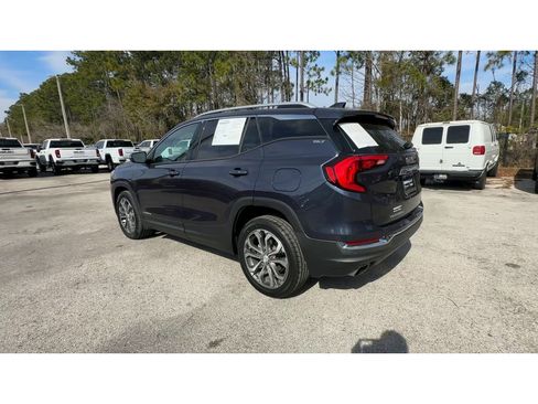 Certified 2018 GMC Terrain SLT w/ Preferred Package image 6