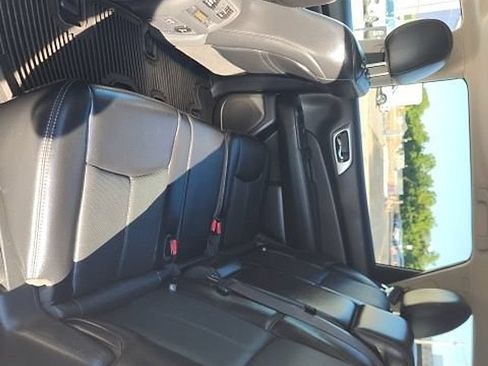 Used 2017 Nissan Pathfinder Platinum w/ Cargo Package AWD/4WD image 9