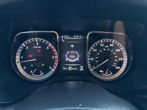 Used 2017 Nissan Titan SL w/ Chrome Package image 3