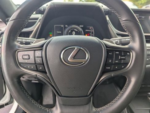 Used 2021 Lexus ES 300h w/ Accessory Package 2 image 19