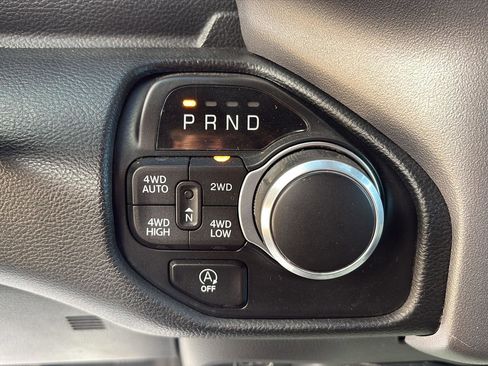 Used 2023 RAM 1500 Lone Star AWD/4WD image 17