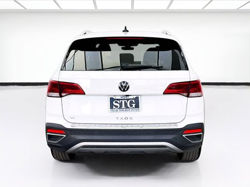 Used 2024 Volkswagen Taos SE FWD image 5
