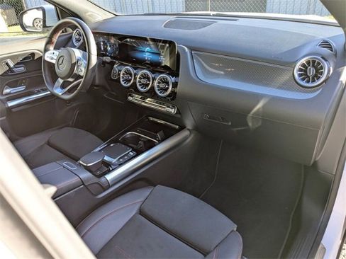 Used 2022 Mercedes-Benz GLA 35 AMG 4MATIC image 39