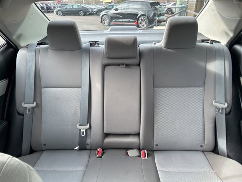 Used 2016 Toyota Corolla LE image 19