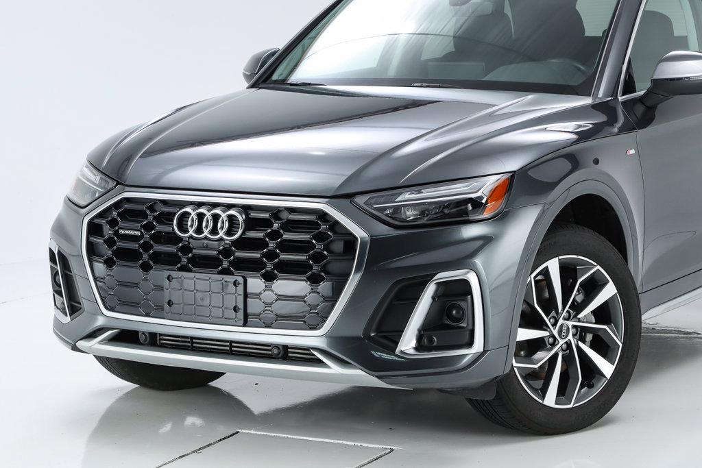 Used 2023 Audi Q5 2.0T Premium Plus w/ Premium Plus Package AWD/4WD image 3