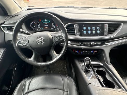Used 2019 Buick Enclave Avenir w/ Avenir Technology Package AWD/4WD image 11