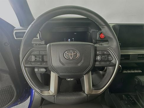 Used 2024 Toyota Tacoma TRD Sport image 18