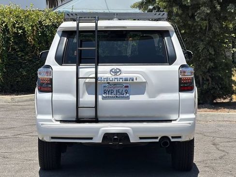 Used 2022 Toyota 4Runner TRD Sport w/ Technology Package AWD/4WD image 5
