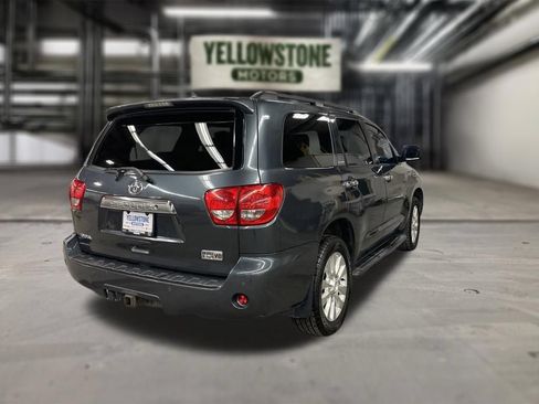 Used 2010 Toyota Sequoia Platinum AWD/4WD image 4