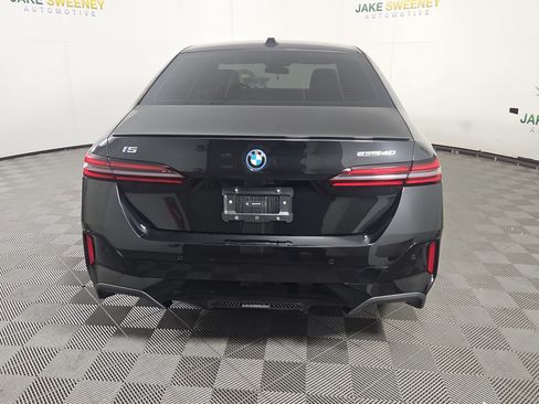 Used 2024 BMW i5 eDrive40i w/ M Sport Package RWD image 8