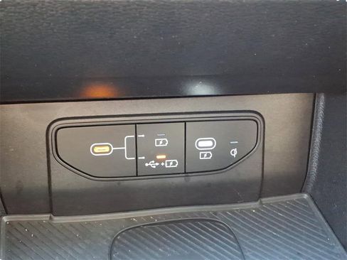 Used 2026 Kia Sportage EX w/ EX Panorama Roof Package image 18