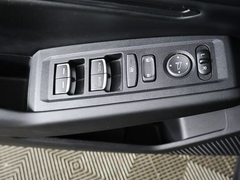Used 2025 Honda Accord SE image 33