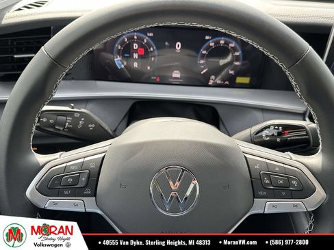 Used 2026 Volkswagen Tiguan SE AWD/4WD image 16