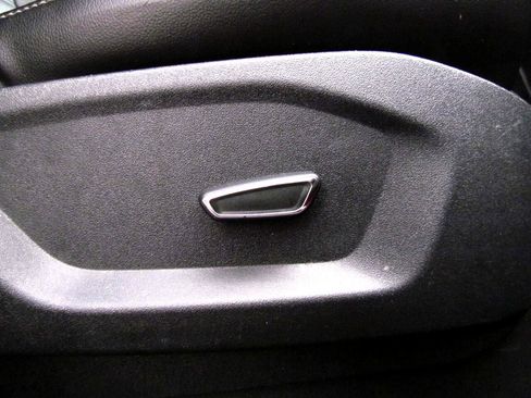 Used 2017 Ford Edge SEL w/ Equipment Group 201A image 23