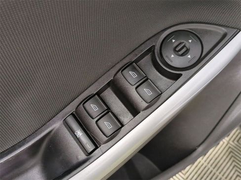 Used 2014 Ford Focus SE w/ Equipment Group 201A image 20