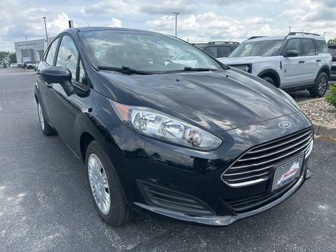 Used 2019 Ford Fiesta S FWD image 2