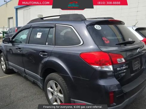 Used 2013 Subaru Outback 2.5i Premium w/ All-Weather Pkg AWD/4WD image 2