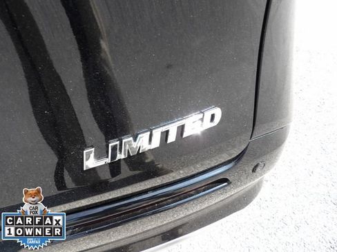 Used 2026 Toyota Sienna Limited FWD image 17