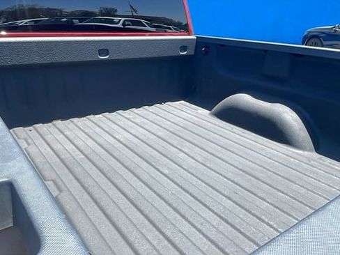 Used 2018 GMC Sierra 1500 SLT w/ SLT Premium Package AWD/4WD image 32