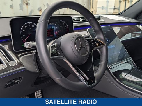 Used 2024 Mercedes-Benz S 580 4MATIC Sedan w/ AMG Line image 21
