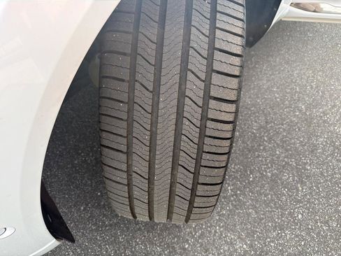 Used 2018 Volvo XC60 T8 Inscription w/ Luxury Seat Package image 40