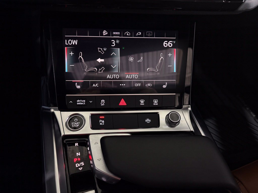 Used 2022 Audi e-tron Premium AWD/4WD image 43