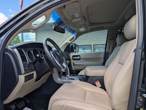 Used 2015 Toyota Sequoia Limited RWD image 14