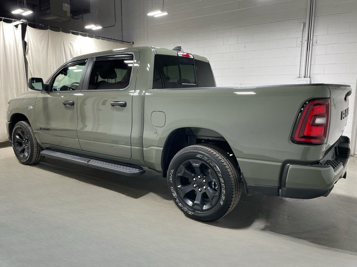 Used 2026 RAM 1500 Express AWD/4WD image 5