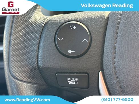 Used 2016 Toyota RAV4 LE image 28