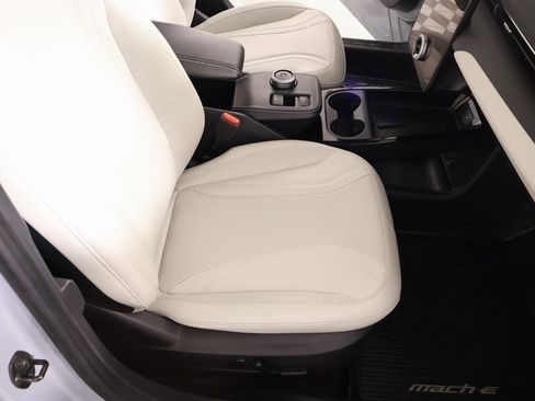 Used 2024 Ford Mustang Mach-E Premium image 13