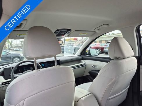Used 2025 Hyundai Tucson SE image 15