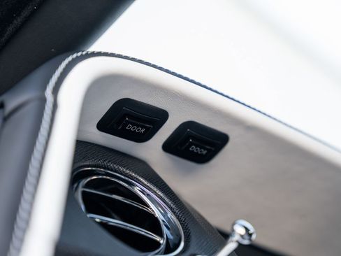 Used 2022 Rolls-Royce Cullinan image 36