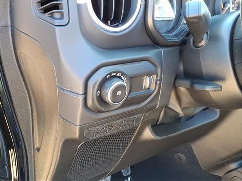 New 2026 Jeep Wrangler Unlimited Sahara AWD/4WD image 12