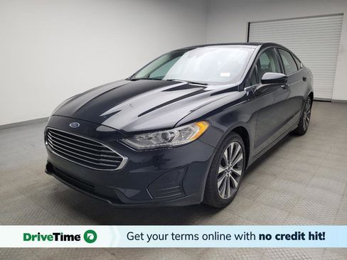 Used 2020 Ford Fusion SE image 1