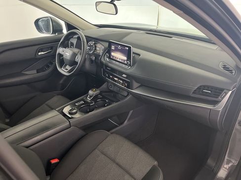 Used 2025 Nissan Rogue SV AWD/4WD image 23