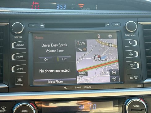 Used 2019 Toyota Highlander Limited image 23