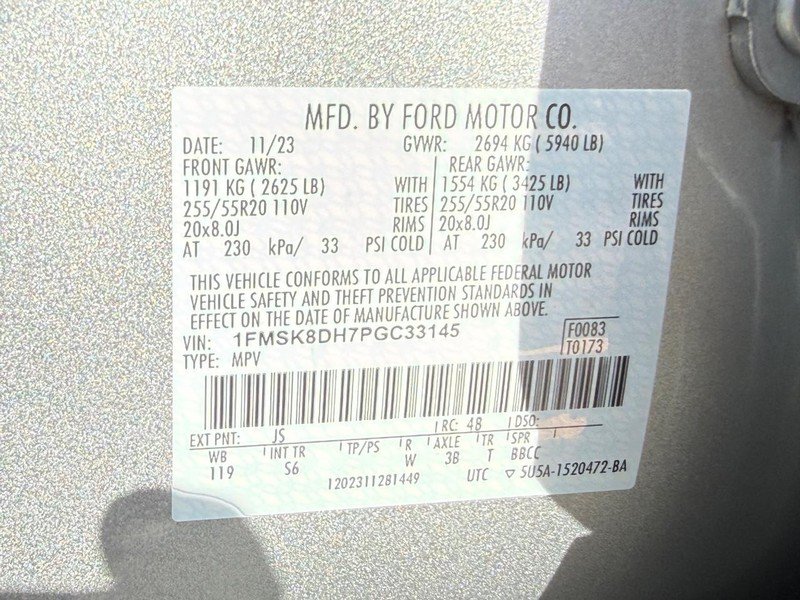 Certified 2023 Ford Explorer XLT w/ Equipment Group 202A AWD/4WD image 32