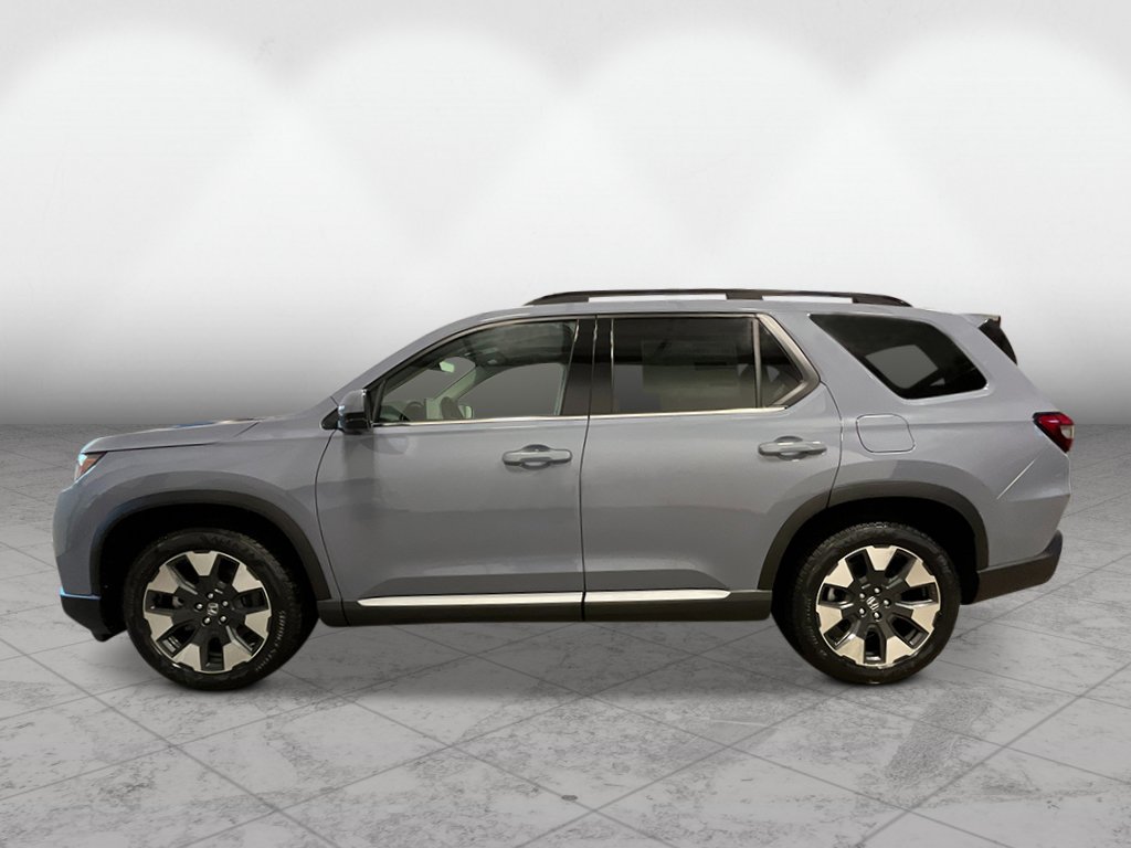 New 2026 Honda Pilot Touring image 2