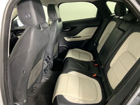Used 2017 Jaguar F-PACE R-Sport image 20