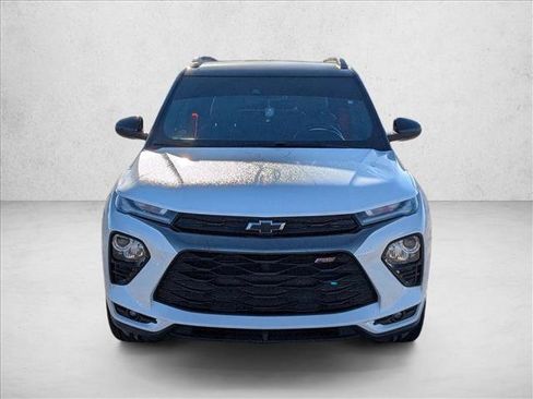 Used 2022 Chevrolet TrailBlazer RS w/ Technology Package image 2