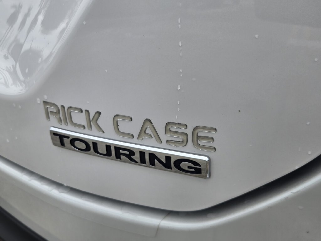 Certified 2025 Honda Pilot Touring image 14