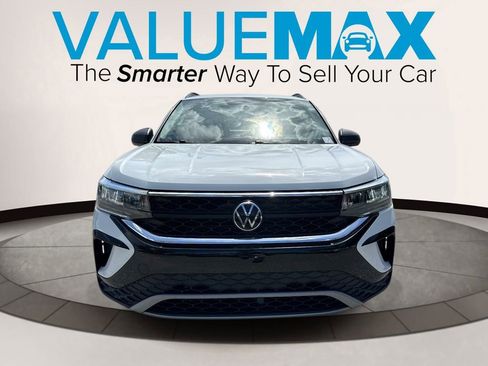 Used 2022 Volkswagen Taos S AWD/4WD image 9
