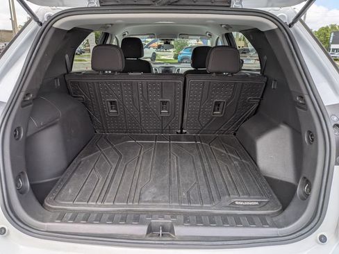 Certified 2023 Chevrolet Equinox LS w/ LS Convenience Package FWD image 12