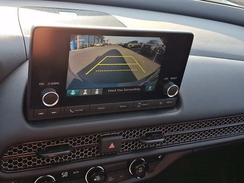 Certified 2025 Honda HR-V Sport image 18