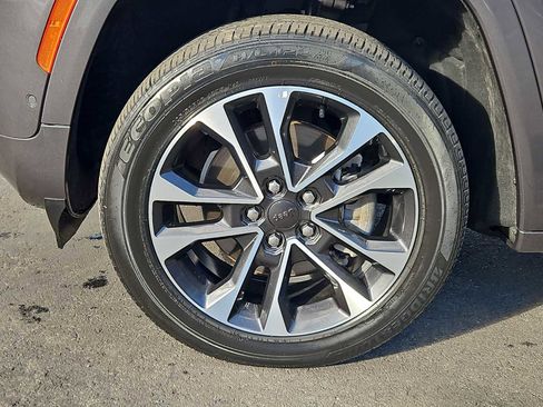 Used 2022 Jeep Grand Cherokee L Overland w/ Luxury Tech Group IV image 14