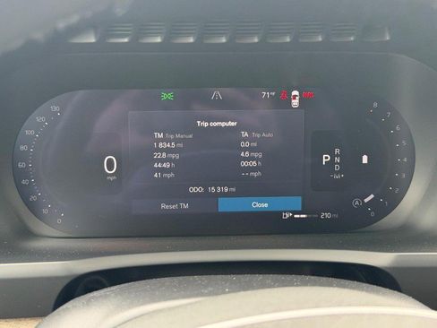 Certified 2025 Volvo XC90 B6 Plus AWD/4WD image 20