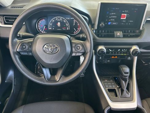 Used 2025 Toyota RAV4 LE AWD/4WD image 16